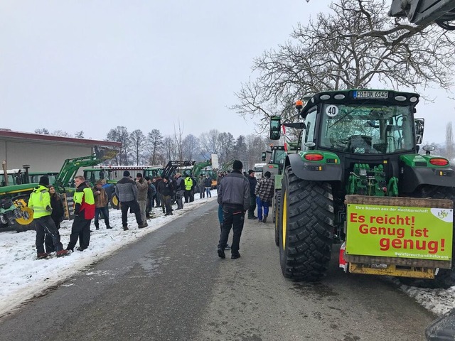 Traktoren ber Traktoren &#8211; im ve... Winter protestierten viele Landwirte.  | Foto: Jutta Schtz