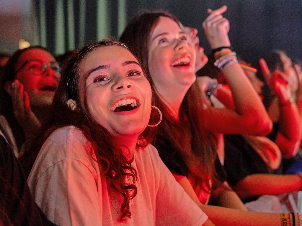 Kasi und Antonius machen am Samstagabend auf ihrer Deutschland-Tour Halt im E-Werk. Heimspiel fr die beiden Freiburger. Die Fans sind begeistert.