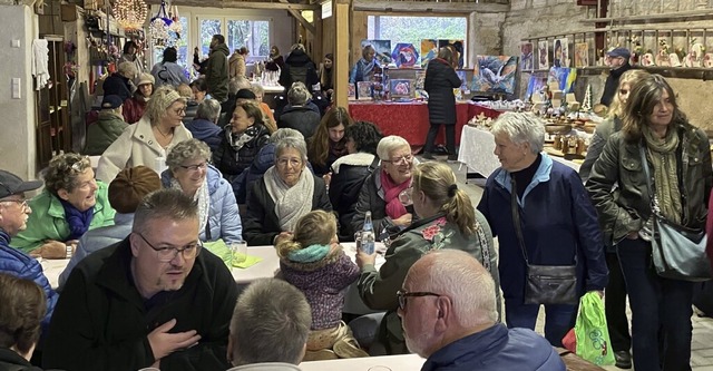 Volles Haus beim Hertinger Machwerkmarkt  | Foto: Jutta Schtz