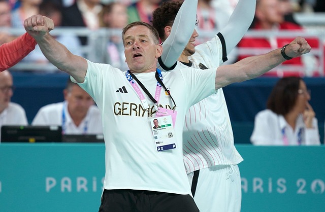 Alfred Gislason plant sein Karriereend...ndball-Bundestrainer nach der WM 2027.  | Foto: Marcus Brandt&#381;/dpa