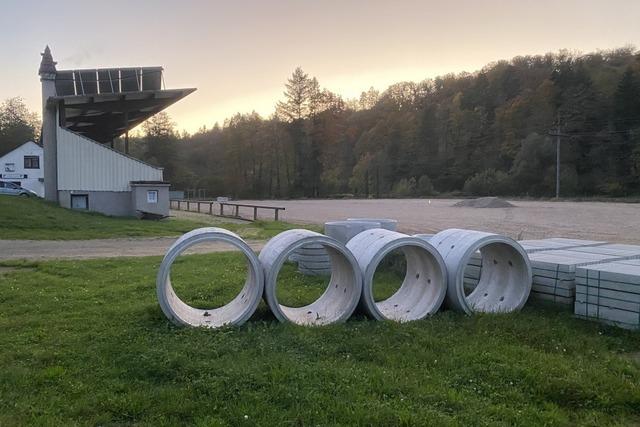 Der Bau des neuen Kunstrasens des FC Kandern verzgert sich