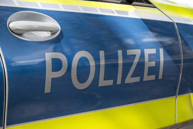 Die Polizei geht davon aus, dass bei d...l niemand verletzt wurde (Symbolbild).  | Foto: Daniel Vogl (dpa)