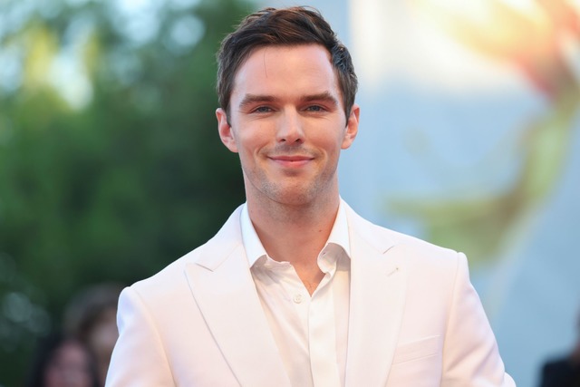 Der britische Schauspieler Nicholas Hoult. (Archivbild)  | Foto: Vianney Le Caer/Invision/AP/dpa