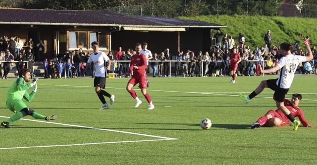 Kampfbetont, aber fair verlief das Spi...SG Wehr/Brennet und des SV Jestetten.   | Foto: Hansjrg Bader