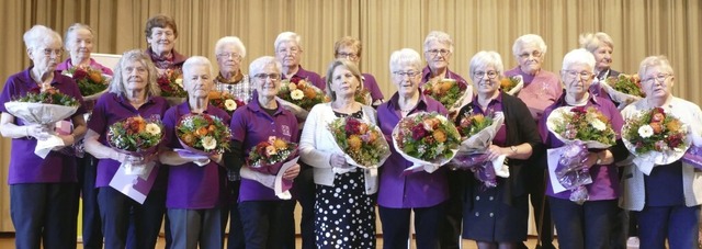 Zum 50-jhrigen Bestehen des Katholisc...in Schweighausen zahlreiche Ehrungen.   | Foto: Beate Zehnle-Lehmann