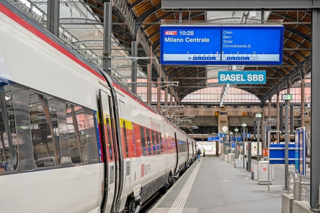 Die Schweizer Bundesbahnen halten eige...henen Stationen in der Schweiz fahren.  | Foto: SBB