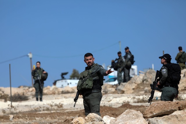 Israels Armee ist nicht nur im Gazastr...;sent, sondern auch im Westjordanland.  | Foto: Mamoun Wazwaz  Apaimages/APA Images via ZUMA Press Wire/dpa