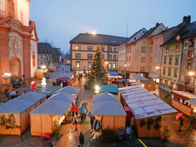 Lichterglanz wird es auch in diesem Jahr wieder auf dem Mnsterplatz geben.  | Foto: Michael Gottstein