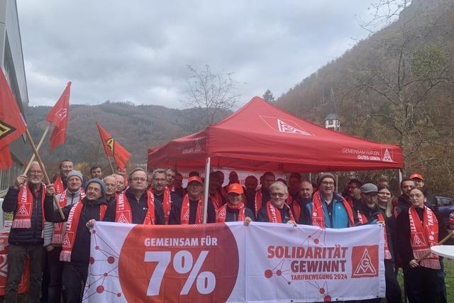 70 Beschftigte streiken bei Zahoransky in Todtnau fr mehr Lohn