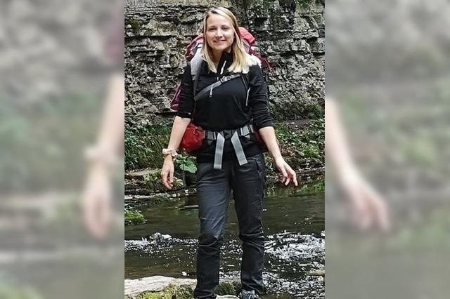 Auf der Suche nach Scarlett S. finden Menschen immer wieder Gegenstnde im Wald bei Wehr