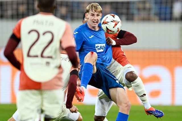 Schwieriges Durchkommen: Hoffenheims Talent Max Moerstedt.  | Foto: Uwe Anspach/dpa