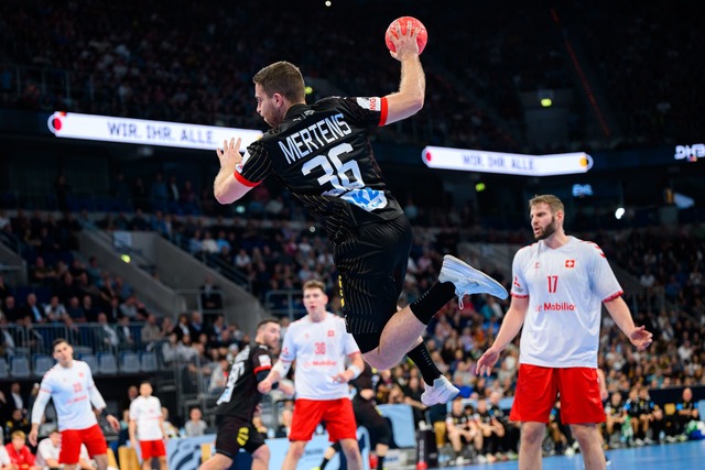 Lukas Mertens glaubt an weitere erfolgreiche Turniere der deutschen Handballer.  | Foto: Marco Wolf/dpa