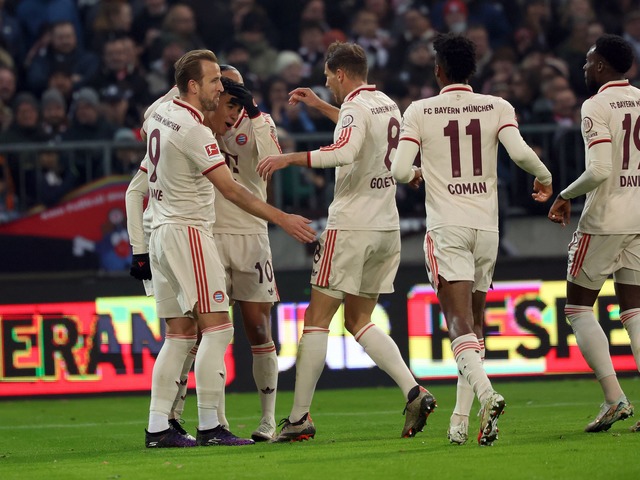 Die Bayern feierten den n&auml;chsten Sieg.  | Foto: Christian Charisius/dpa