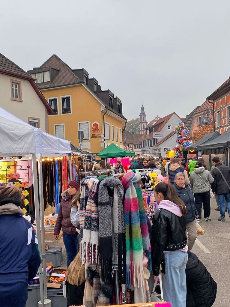 Buntes Treiben herrschte das ganze Wochenende auf dem Ettenheimer Martinimarkt.