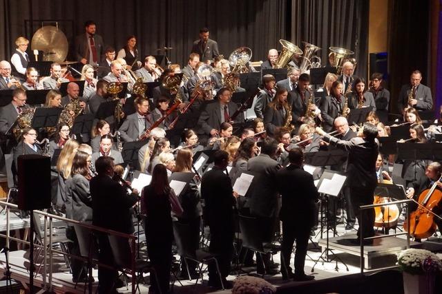 So wurden 50 Jahre grenzberschreitende Musikerfreundschaft beim Doppelkonzert in Endingen gefeiert