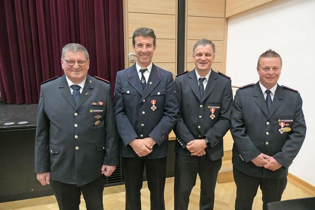 Georg Pfeifer (von links), Matthias Bu... und Andreas Maier erhielten Ehrungen.  | Foto: Heidrun Simoneit