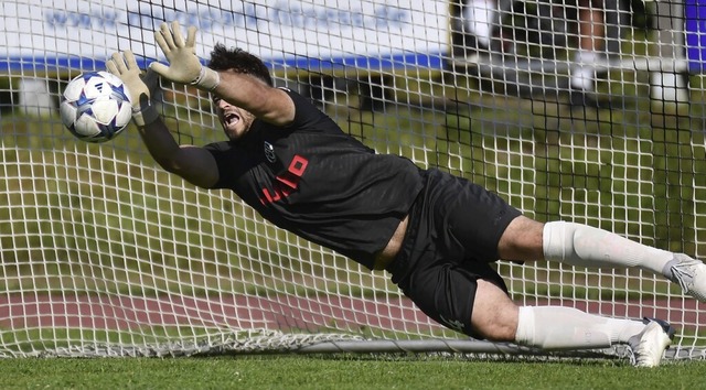 Acht Gegentore kassierte der Seelbacher Torhter  Sinan Cakir.  | Foto: Wolfgang Knstle