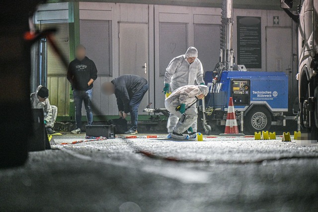 Nach einer t&ouml;dlichen Schl&auml;ge... vier Lastwagenfahrern wird ermittelt.  | Foto: Marius Bulling/onw-images/dpa