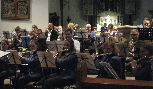 Der  Musikverein Utzenfeld meisterte d...Kirche in Schnau &#8211; mit Bravour.  | Foto: Eva Wollweber