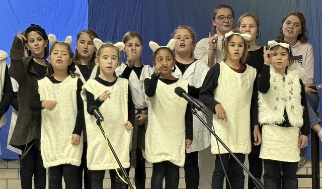 Die jungen Schfchen im Kindermusical   | Foto: Rudi Rest