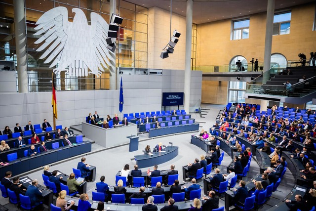 Der Bundestag soll am 23. Februar neu gewhlt werden.  | Foto: Christoph Soeder (dpa)