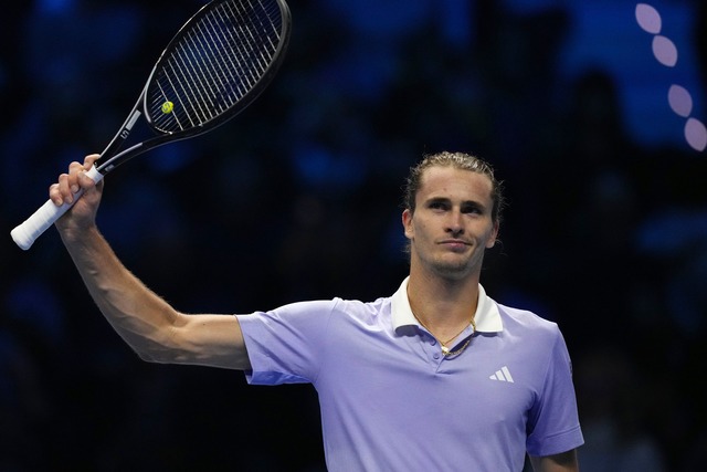 Alexander Zverev tritt in seinem zweit... Finals in Turin gegen Casper Ruud an.  | Foto: Antonio Calanni/AP