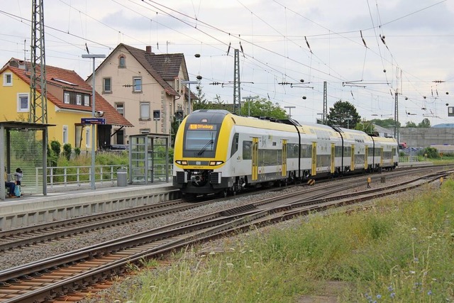 Whrend die Hochrheinbahn auf dem letz...ngiert die Rheintalbahn im Mittelfeld.  | Foto: Rolf Reimann