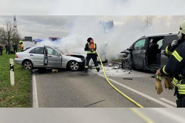 Mit hohemTempo in den Gegenverkehr