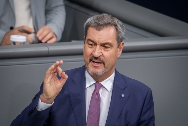 CSU-Chef Markus S&ouml;der spricht erstmals im Bundestag.  | Foto: Kay Nietfeld/dpa