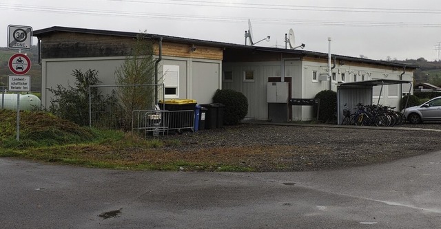 Die Flchtlingsunterkunft hinter der Reblandhalle wird dauerhaft  bentigt.  | Foto: Herbert Frey