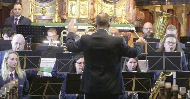 Der Musikverein Rotzel beendet sein Ju...zert in der Pfarrkirche St. Pelagius.   | Foto: Susanne Schleinzer-Bilal