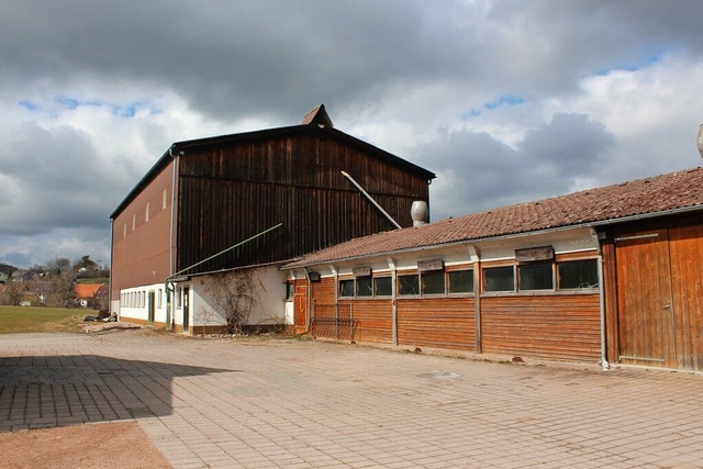 Der angebaute Stall des Hofes in Bachheim darf nicht genutzt werden.  | Foto: Christa Maier