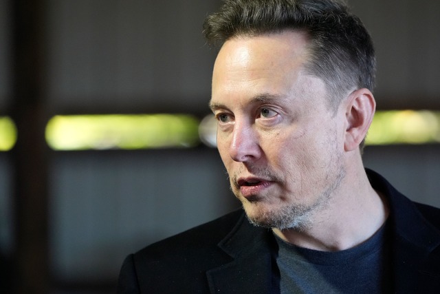 Elon Musk soll Berater f&uuml;r Ausgaben-K&uuml;rzungen werden. (Archivbild)  | Foto: Alex Brandon/AP