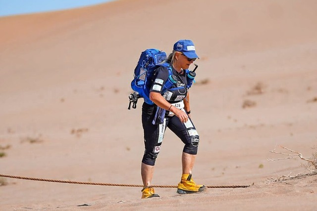 Brigid Wefelnberg durchquert beim Ultra-Gobi-400 die chinesische Wste.  | Foto: Ultra Gobi 400