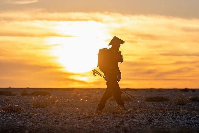 Ein Hut kann beim Durchqueren der Gobi-Wste nicht schaden.  | Foto: Ultra Gobi 400