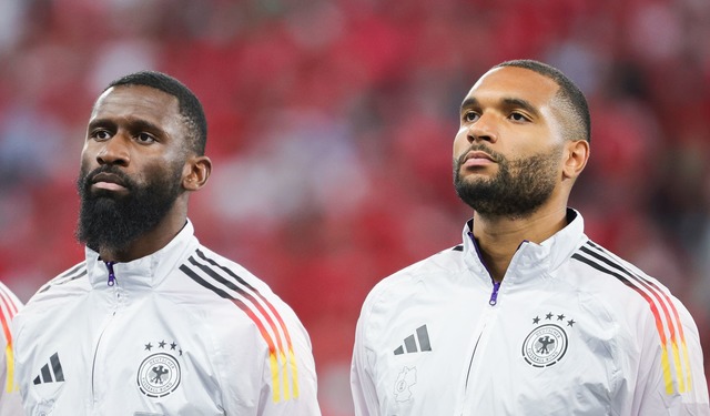 Antonio R&uuml;diger (l.) und Jonathan...der Nationalmannschaft in diesem Jahr.  | Foto: Christian Charisius/dpa