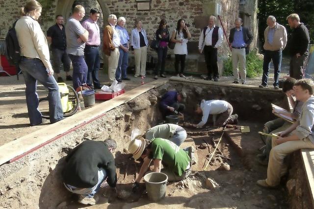 Vortrag und Buch ber die Ruine St. Severin