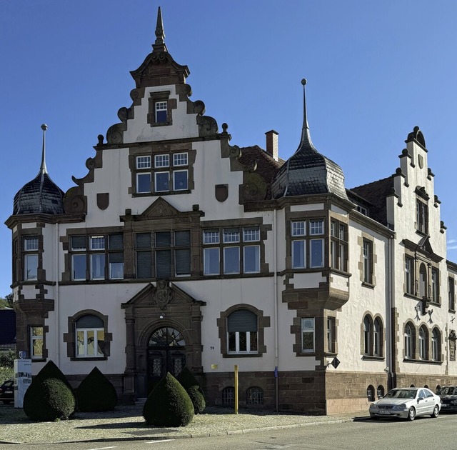 Das frhere Rathaus von Dinglingen wir...Jugendhilfezentrum Dinglingen genutzt.  | Foto: Walter Caroli