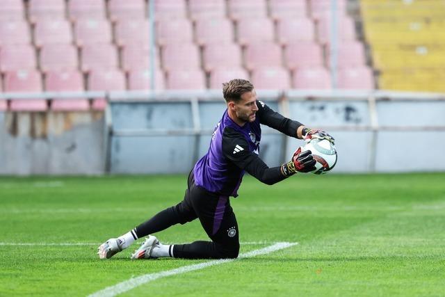 Baumann gegen Bosnien-Herzegowina im DFB-Tor