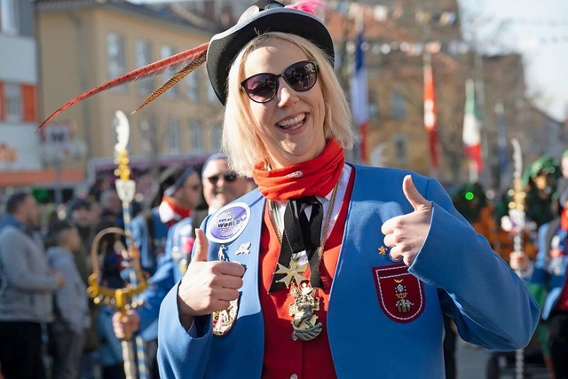 Oberzunftmeisterin Monia Karle und and...suchen, die Sache mit Humor zu nehmen.  | Foto: Volker Mnch