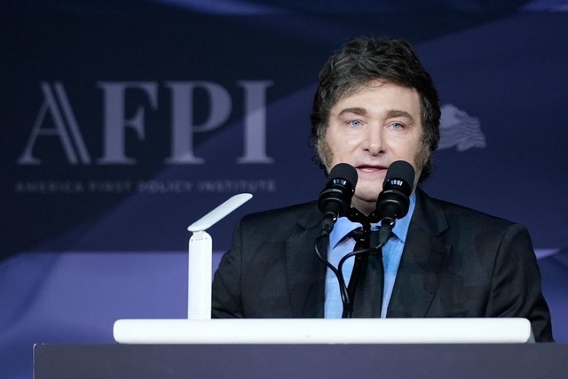 Argentiniens Pr&auml;sident Javier Milei trat bei der Gala ebenfalls auf.  | Foto: Alex Brandon/AP/dpa