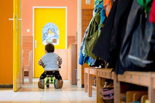 Eltern von Kindergartenkindern und Sch...knftig mehr fr die Betreuung zahlen.  | Foto: Sebastian Kahnert