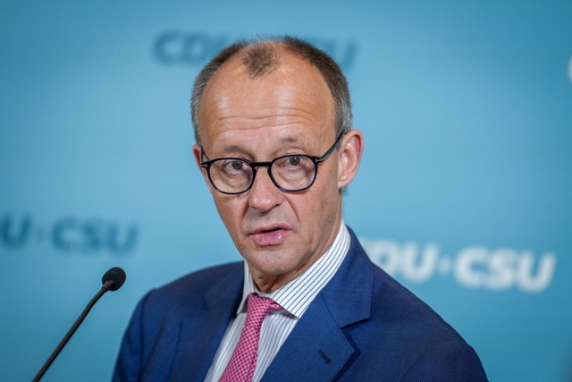 CDU-Chef Friedrich Merz erwartet schwierige Verhandlungen.  | Foto: Kay Nietfeld/dpa