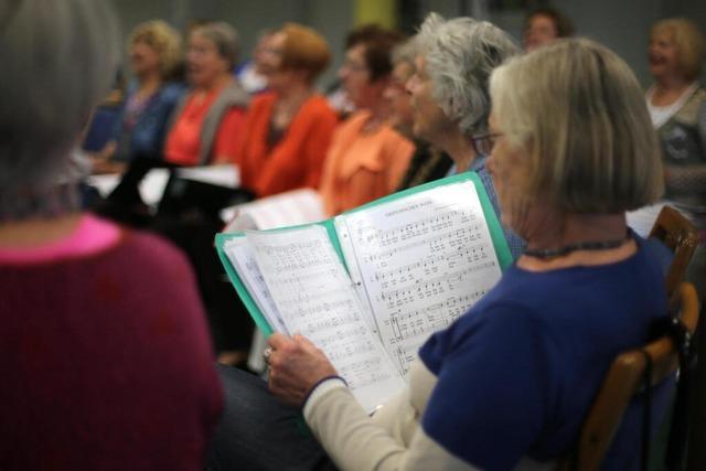 Warum im Alter Singen so guttut – und wie Sie sich trauen