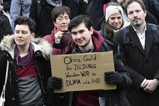 Studenten warnen vor Krzungen an den Unis