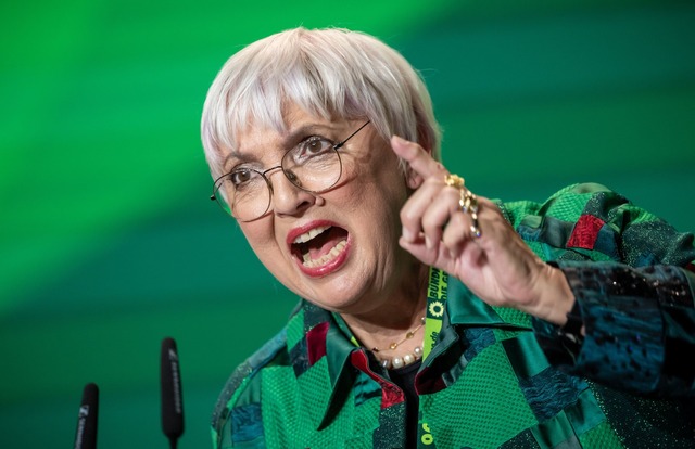 "Knallgr&uuml;n" werde der Wahlkampf s...t Kulturstaatsministerin Claudia Roth.  | Foto: Michael Kappeler/dpa