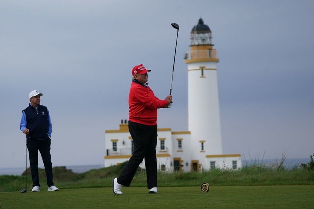 In Schottland entsteht derzeit ein weiterer Golfplatz Trumps. (Archivbild)  | Foto: Andrew Milligan/PA Wire/dpa