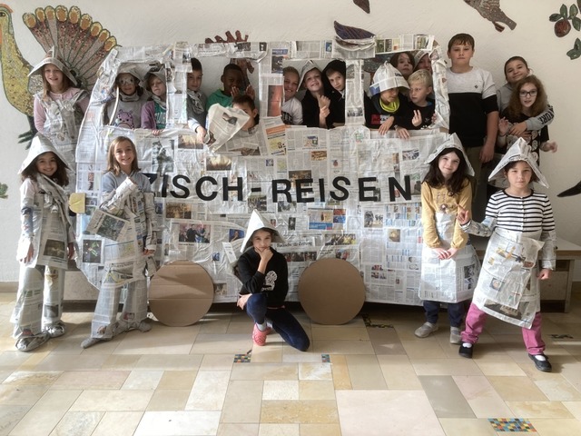 Zisch ist eine groe Reise: Die Klasse... Zisch-Klassenfotowettbewerb gewonnen.  | Foto: privat