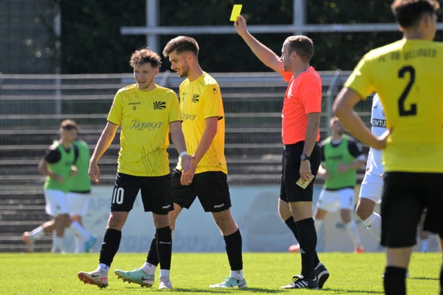 Archivbild: Kevin Hezel (Bildmitte) traf fr Villingen zum 1:1  | Foto: Imago Eibner