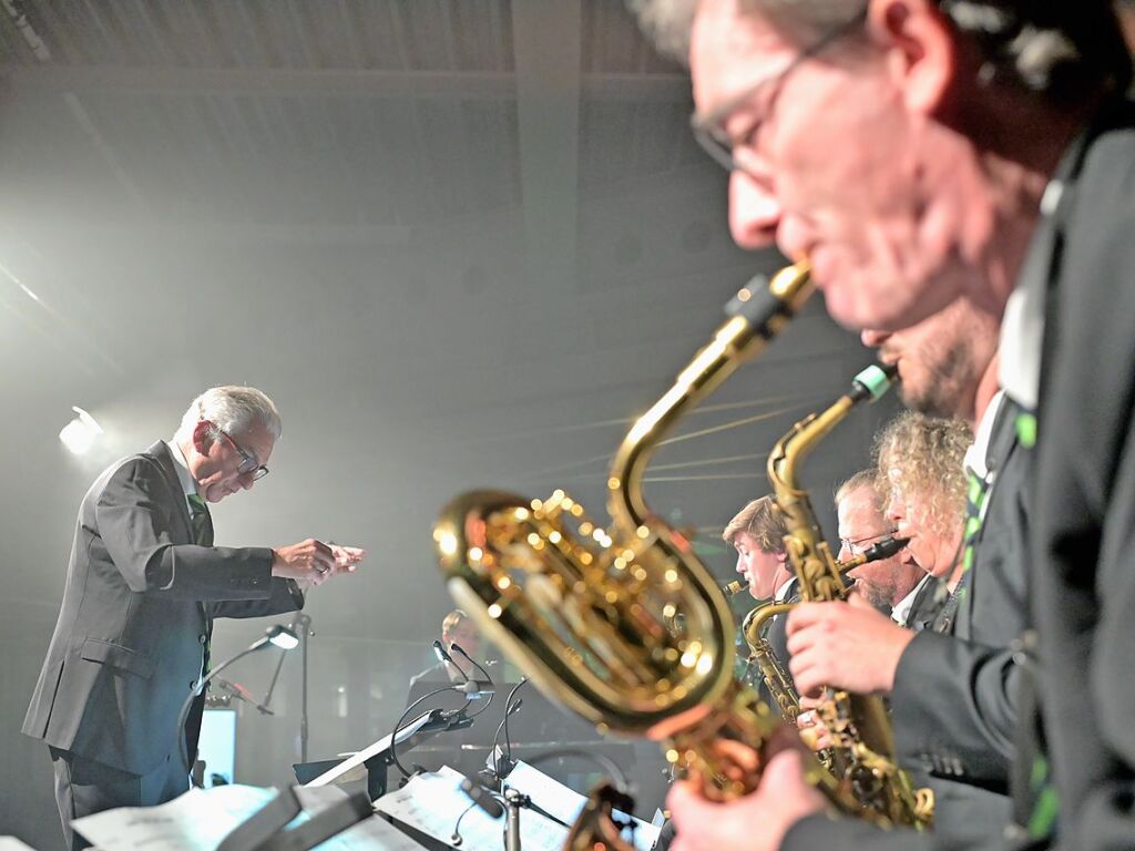 Ein Feuerwerk an Emotionen bereitete die Kilian Heitzler Band mit Mariam Chakly und Rainer Lenz den Gsten bei Nacht der Film-Musik, zu der Kiwanis and Friends in Emmendingen eingeladen hatten.